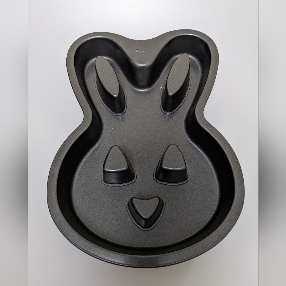 Wilton Easter Bunny Cakepan
